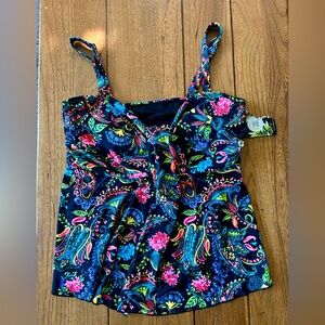 NWT Maze Sun swimsuit top size 22